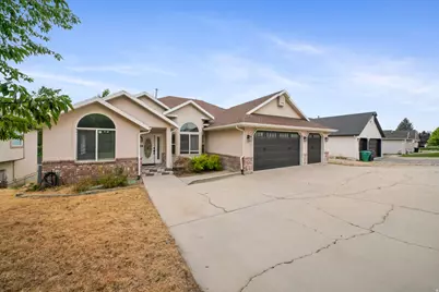 2154 E Wasatch Blvd, Sandy, UT 84092 - Photo 1