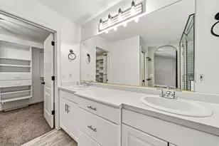 2154 E Wasatch Blvd, Sandy, UT 84092 - Photo 20