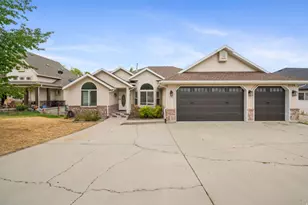 2154 E Wasatch Blvd, Sandy, UT 84092 - Photo 2