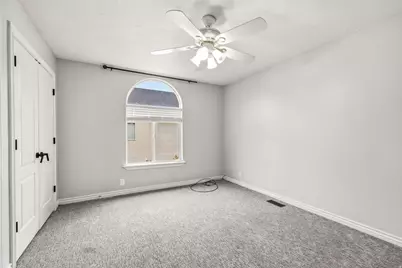 2154 E Wasatch Blvd, Sandy, UT 84092 - Photo 16