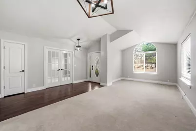 2154 E Wasatch Blvd, Sandy, UT 84092 - Photo 4
