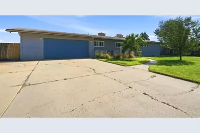 1669 E 8685 S, Sandy, UT 84093 - Photo 4