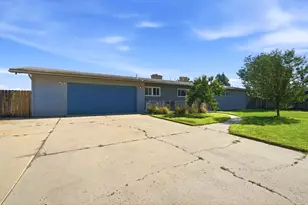 1669 E 8685 S, Sandy, UT 84093 - Photo 4