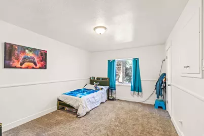254 E 300 S, Gunnison, UT 84634 - Photo 18