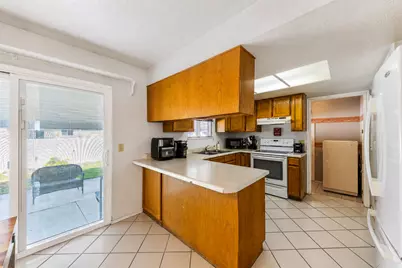 9990 Albury Rd, Sandy, UT 84092 - Photo 10