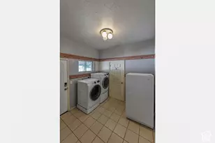 9990 Albury Rd, Sandy, UT 84092 - Photo 14
