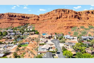 339 W Sandstone Cir, Saint George, UT 84770 - Photo 58