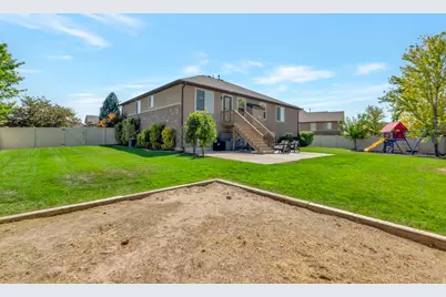 3562 W 1840 S, Syracuse, UT 84075 - Photo 36