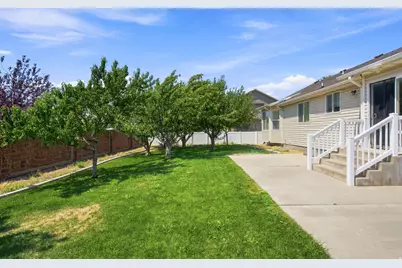 2352 E 1700 N, Spanish Fork, UT 84660 - Photo 28