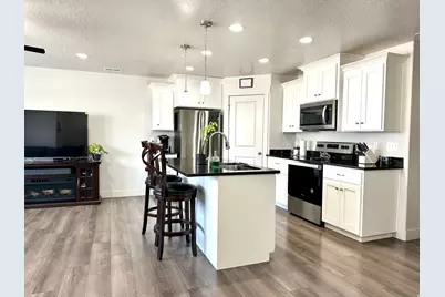 1037 S 1300 W #82, Springville, UT 84663 - Photo 8