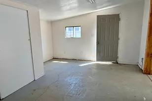 4594 W 5295 S, Kearns, UT 84118 - Photo 32