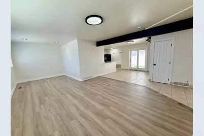 4594 W 5295 S, Kearns, UT 84118 - Photo 2