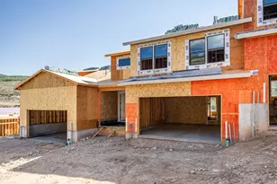 385 W Ascent Dr, Hideout, UT 84036 - Photo 2
