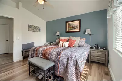 2003 S 1840 W, Syracuse, UT 84075 - Photo 16