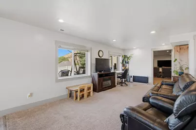 1039 E 200 S, Santaquin, UT 84655 - Photo 34