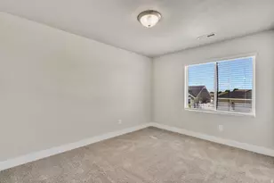 1156 N 2630 W, Clinton, UT 84015 - Photo 18
