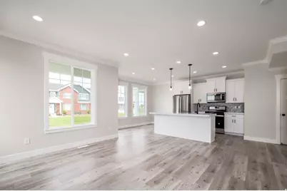8817 S Cy's Park Ln #7, Sandy, UT 84094 - Photo 6