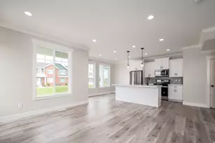8817 S Cy's Park Ln, Sandy, UT 84094 - Photo 6