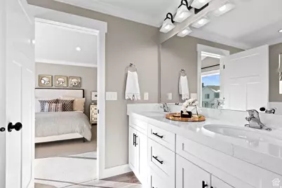 8807 S Cy's Park Ln #9, Sandy, UT 84094 - Photo 6