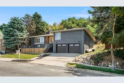 552 E Chelsea Dr S, Bountiful, UT 84010 - Photo 2