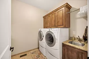 278 S 100 W, Hyde Park, UT 84318 - Photo 30