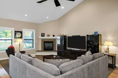 278 S 100 W, Hyde Park, UT 84318 - Photo 6