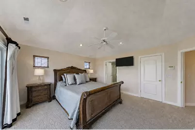 31 N Eaglewood Dr, North Salt Lake, UT 84054 - Photo 18