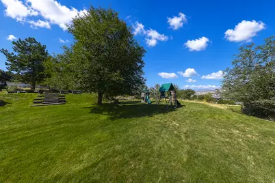31 N Eaglewood Dr, North Salt Lake, UT 84054 - Photo 50