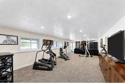 31 N Eaglewood Dr, North Salt Lake, UT 84054 - Photo 36