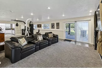 31 N Eaglewood Dr, North Salt Lake, UT 84054 - Photo 34