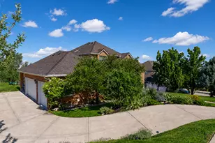 31 N Eaglewood Dr, North Salt Lake, UT 84054 - Photo 52