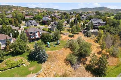 31 N Eaglewood Dr, North Salt Lake, UT 84054 - Photo 48