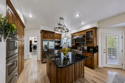 31 N Eaglewood Dr, North Salt Lake, UT 84054 - Photo 10