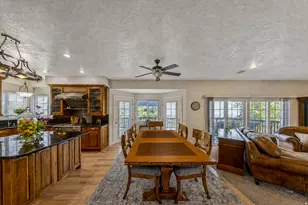 31 N Eaglewood Dr, North Salt Lake, UT 84054 - Photo 2