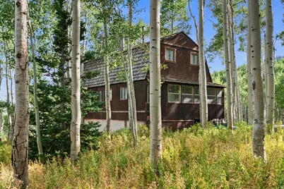 5488 N Pinecone Rd #215, Midway, UT 84049 - Photo 2