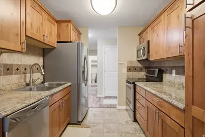 1860 W 500 N #28, Salt Lake City, UT 84116 - Photo 10