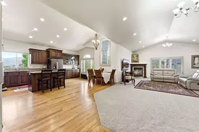 202 Edgewood Cir, North Salt Lake, UT 84054 - Photo 2