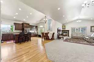 202 Edgewood Cir, North Salt Lake, UT 84054 - Photo 2