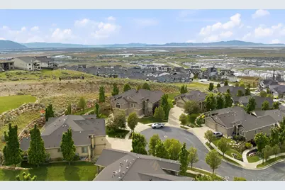 202 Edgewood Cir, North Salt Lake, UT 84054 - Photo 46