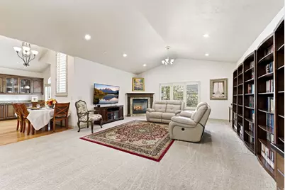 202 Edgewood Cir, North Salt Lake, UT 84054 - Photo 4