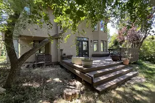 2249 E Gambel Oak Dr, Sandy, UT 84092 - Photo 4