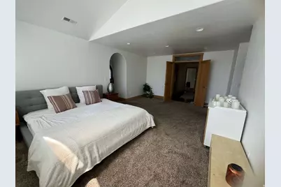 2249 E Gambel Oak Dr, Sandy, UT 84092 - Photo 24