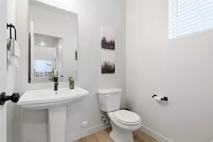 1125 N Clifton Dr, North Salt Lake, UT 84054 - Photo 14