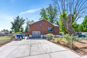 390 N 300 E, Lehi, UT 84043 - Photo 30