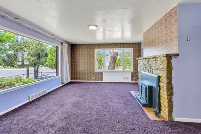 390 N 300 E, Lehi, UT 84043 - Photo 2