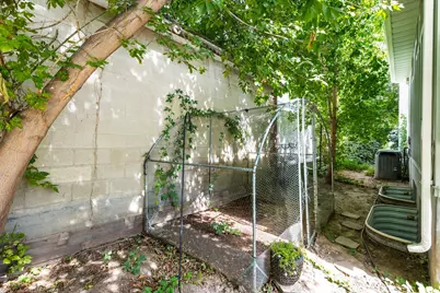 3704 S 2455 E, Salt Lake City, UT 84109 - Photo 32