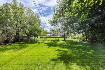 3704 S 2455 E, Salt Lake City, UT 84109 - Photo 38