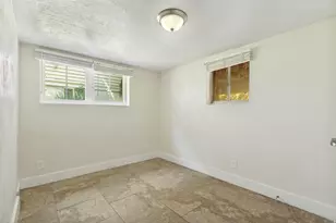 275 W 300 N, Provo, UT 84601 - Photo 24