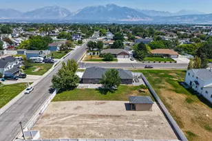 12142 S 3300 W, Riverton, UT 84065 - Photo 20