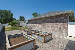 12142 S 3300 W, Riverton, UT 84065 - Photo 10